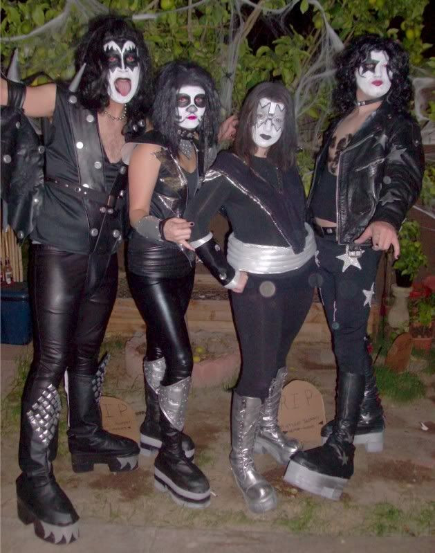 Kiss Costumes DIY
 KISS OCCASIONS AND HOLIDAYS