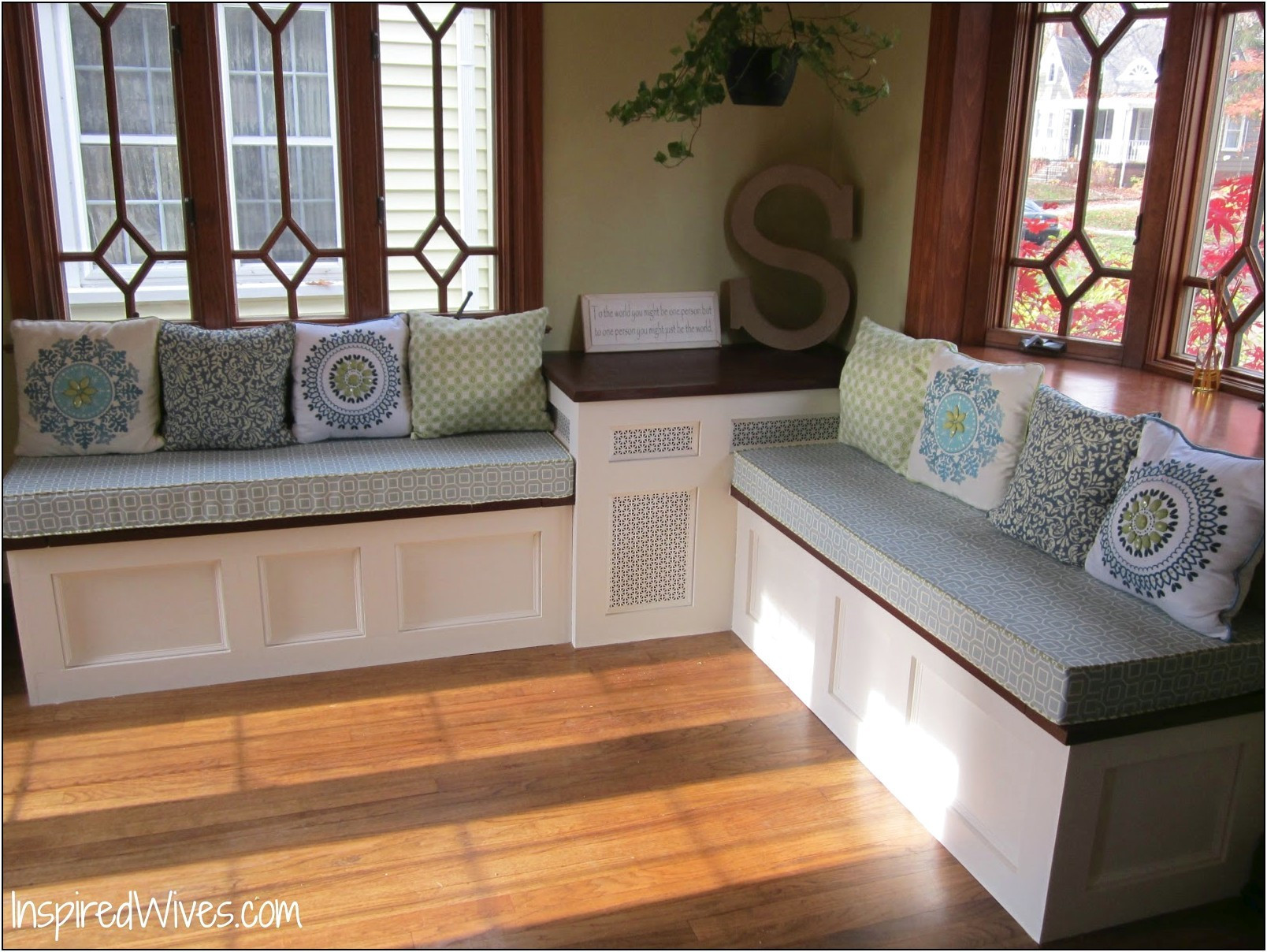 Kitchen Bench Storage
 The Beauty and Benefits of the Kitchen Storage Bench Bee