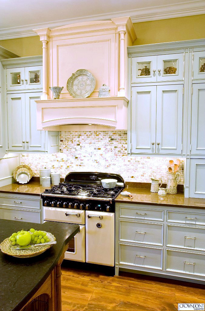 Kitchen Cabinet Light
 23 Gorgeous Blue Kitchen Cabinet Ideas