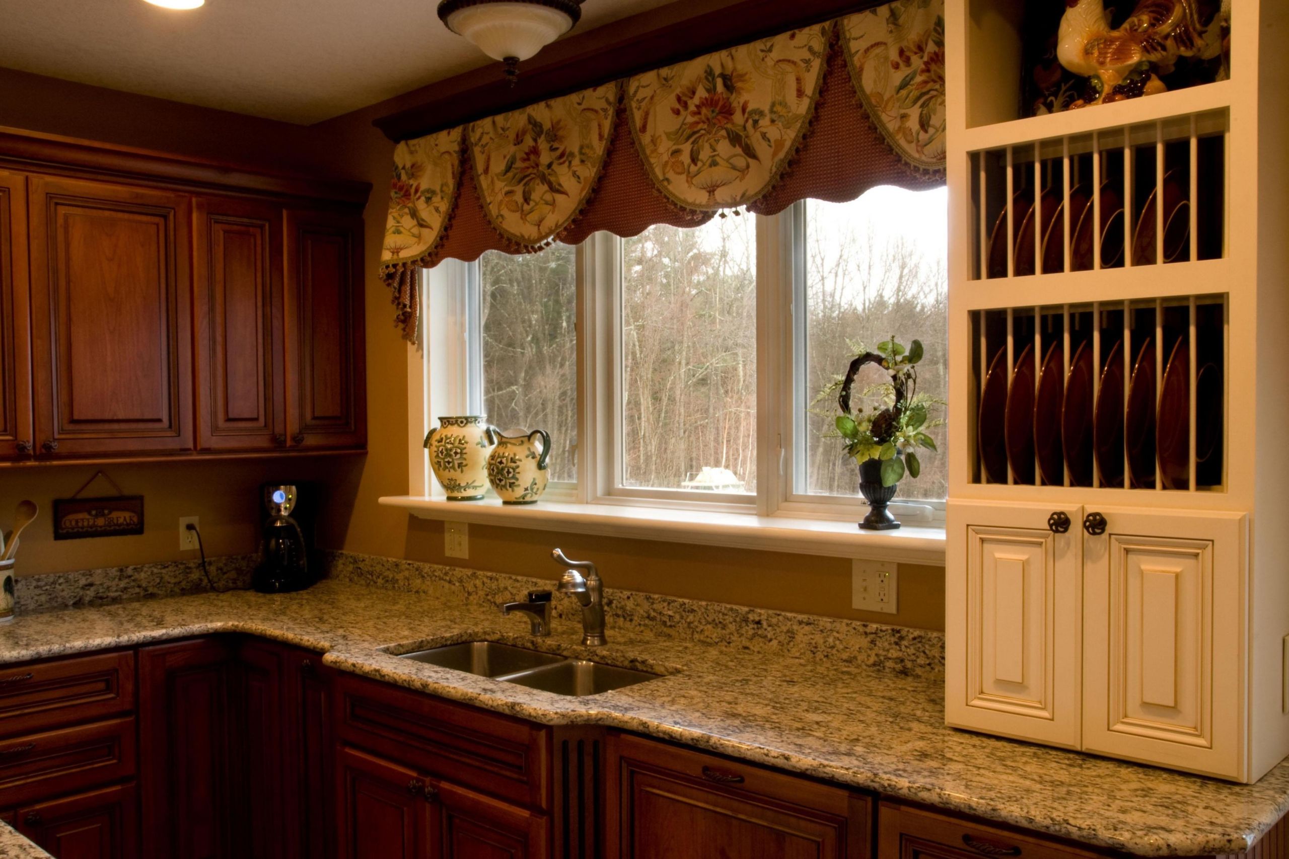 Kitchen Curtains Images
 Window Treatments For Kitchen Ideas