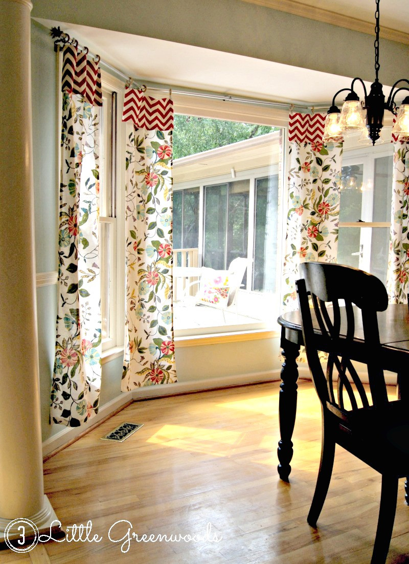 Kitchen Curtains Images
 No Sew Kitchen Curtains from Tablecloths