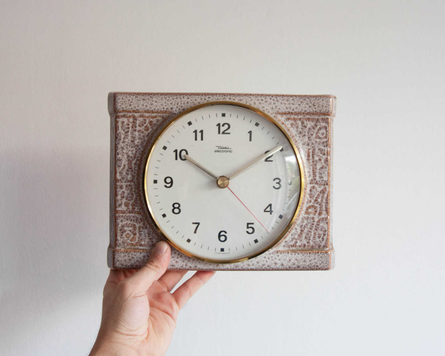Kitchen Wall Clocks
 Battery Powered Wall Clock Vintage Kitchen Clock Ceramic