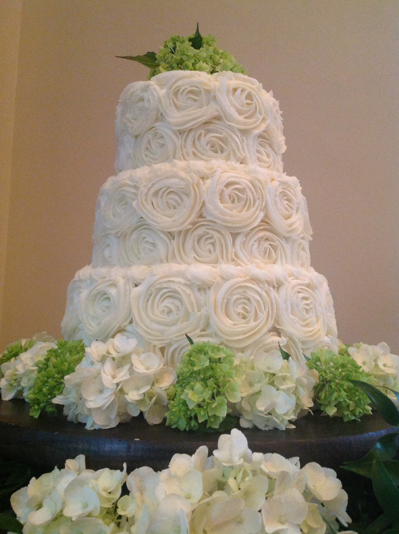 Kroger Wedding Cake
 How to Save Money on Ordering Wedding Cakes through a