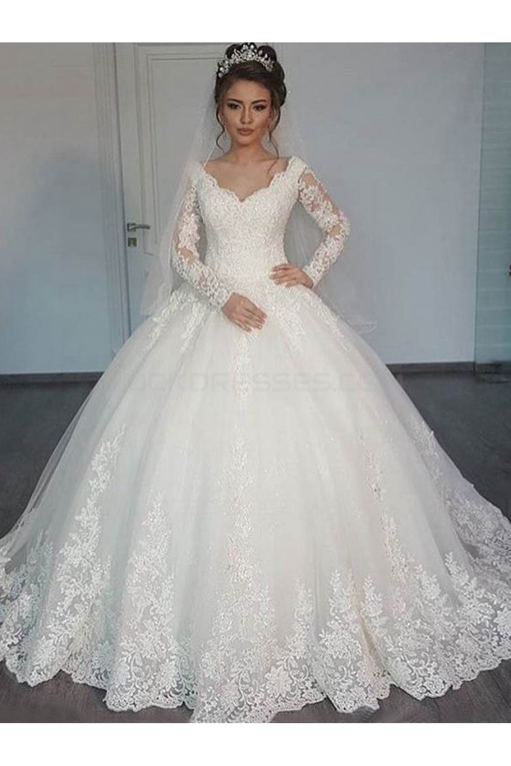 Lace Wedding Gown With Sleeves
 Bridal Ball Gown V Neck Lace Long Sleeves Wedding Dresses