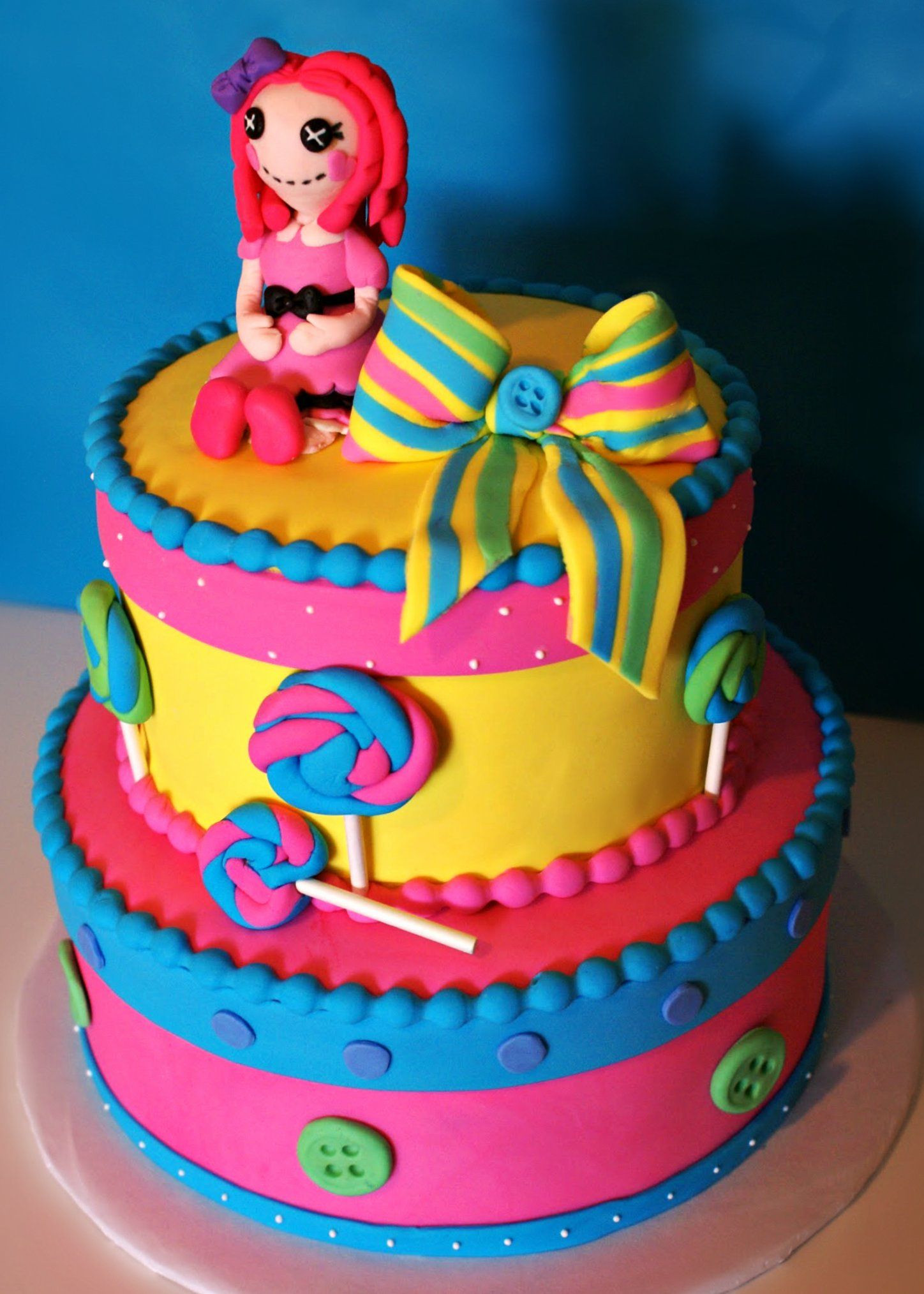 Lalaloopsy Birthday Cake
 Lalaloopsy Cake