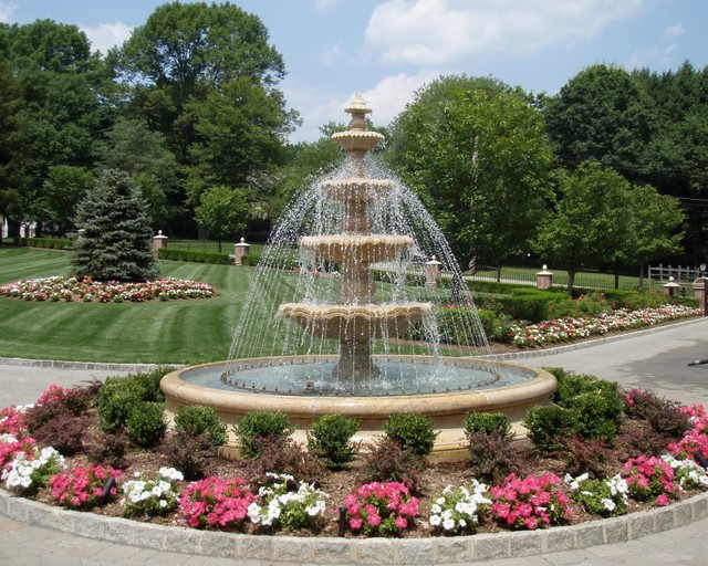 Landscape Around Fountain
 Tiered Estate Fountain Traditional Landscape