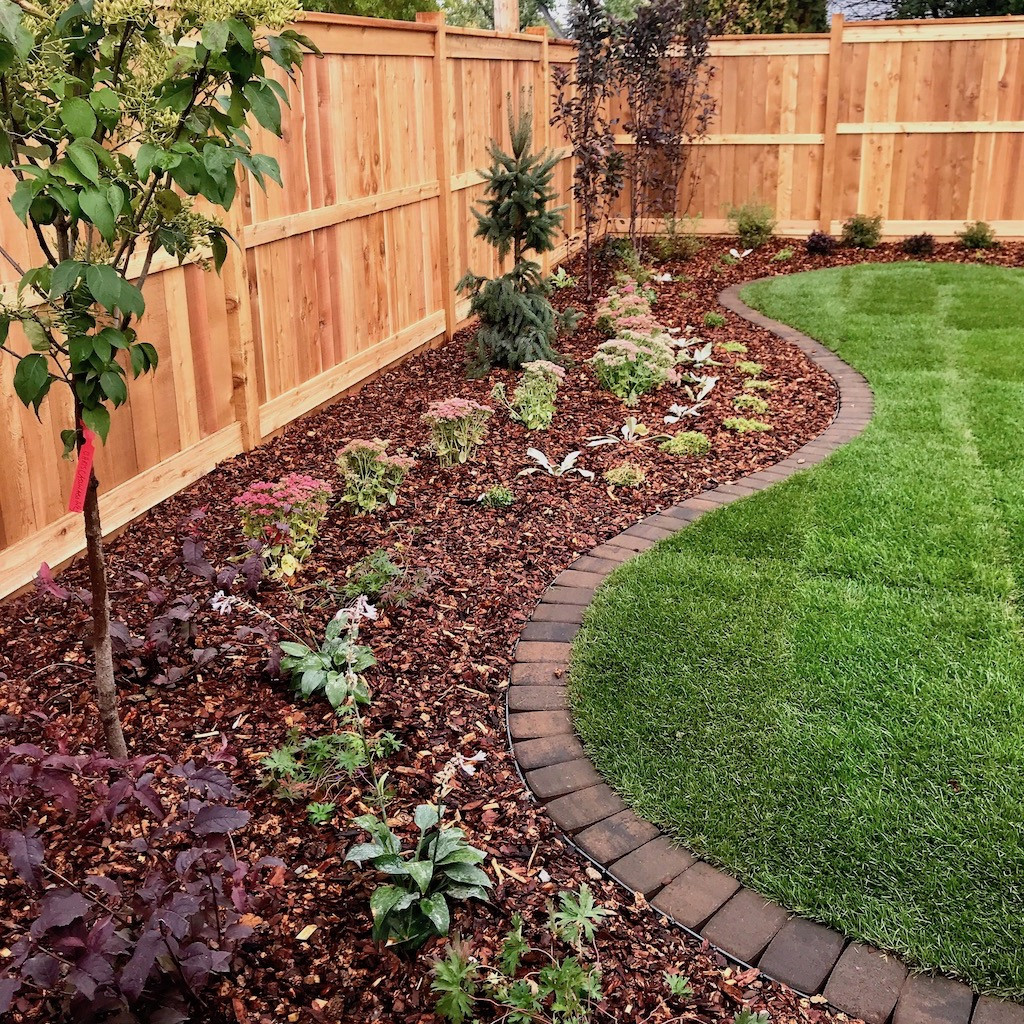 Landscape Edging Border
 Landscape Borders and Beds Landscaping pany