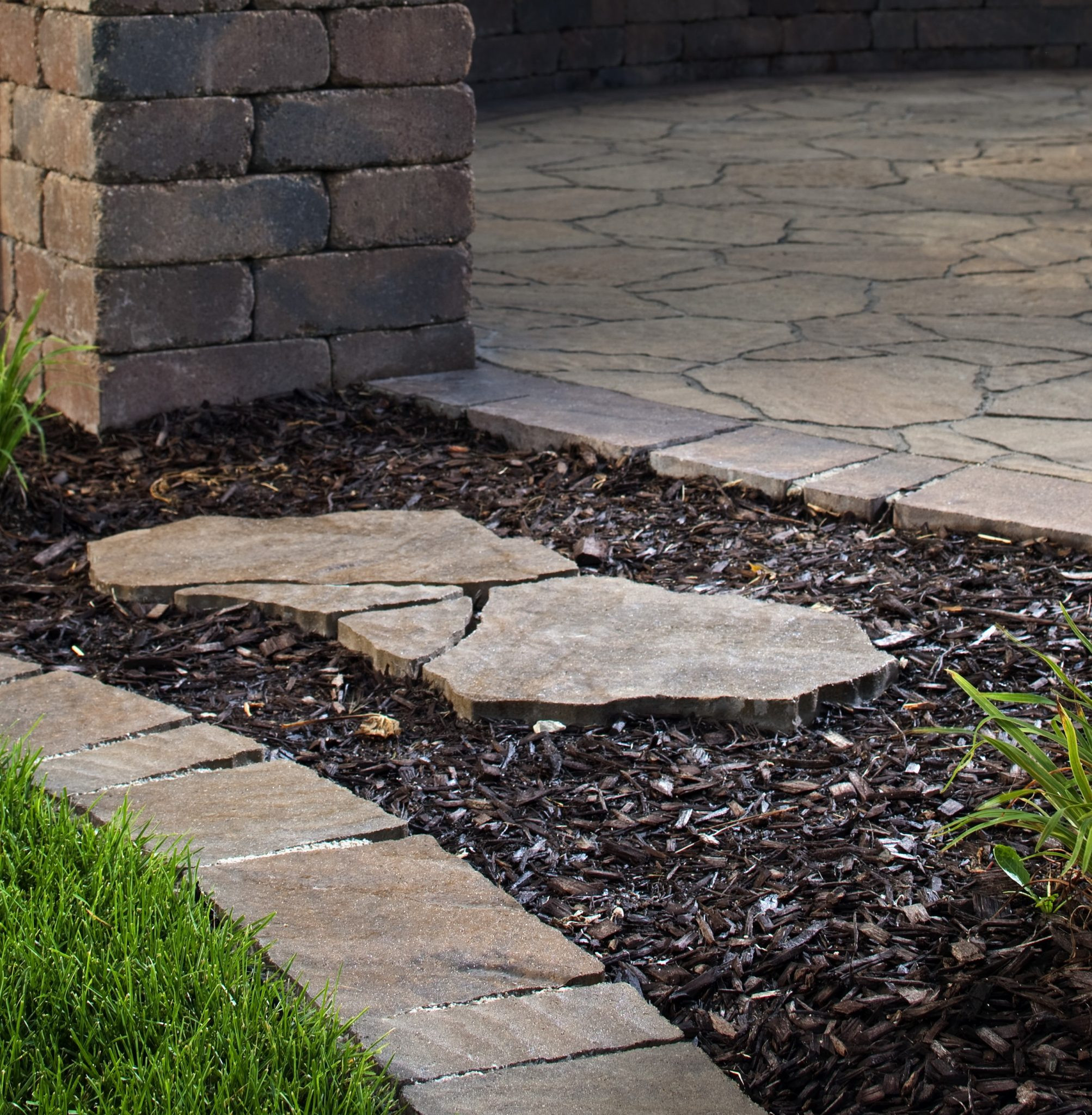 Landscape Edging Pavers
 Landscape Edging 7 Ideas Tips to Enhance Your Garden