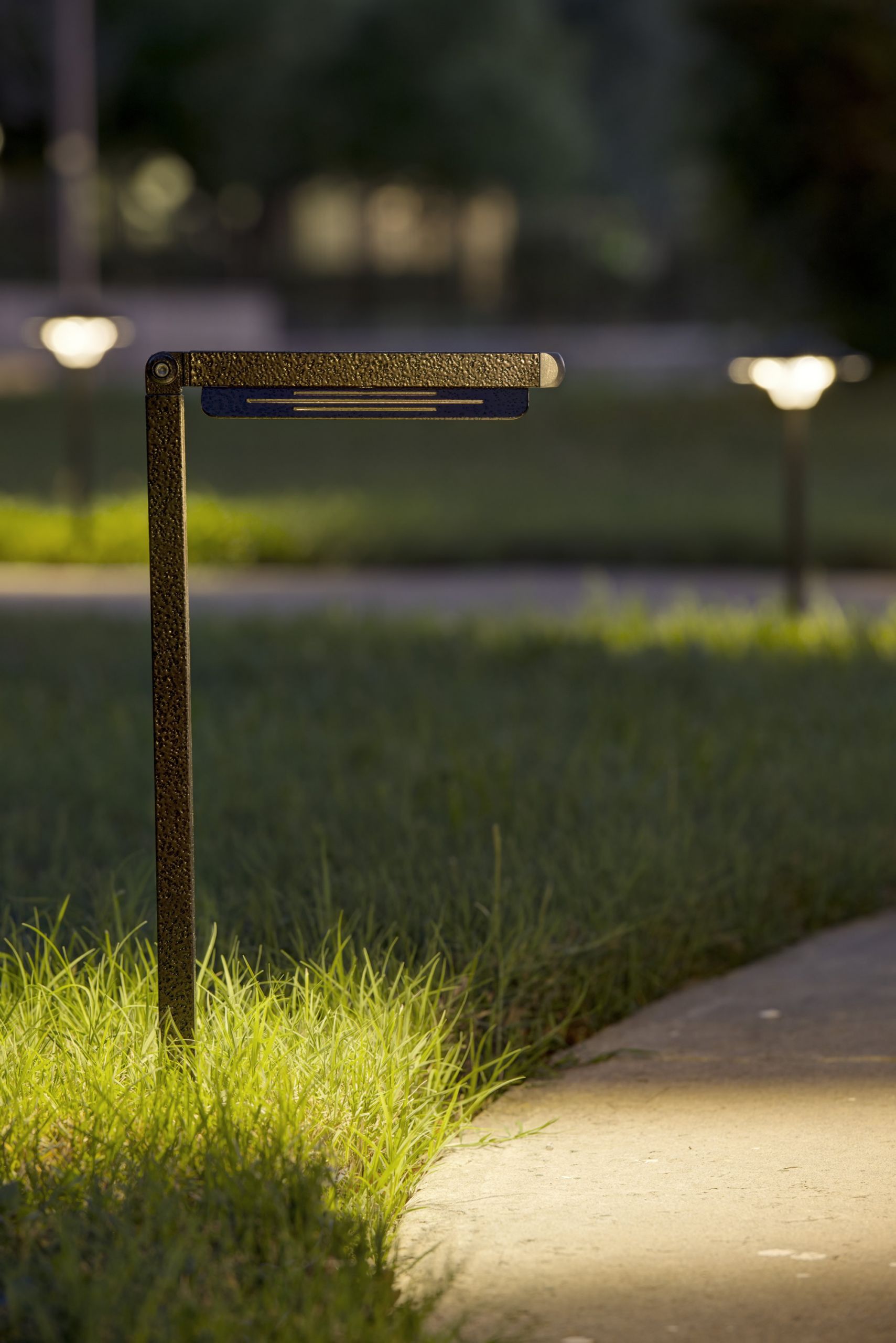 Landscape Path Lighting
 Dekor™ Expands Led Landscape Light Portfolio with New