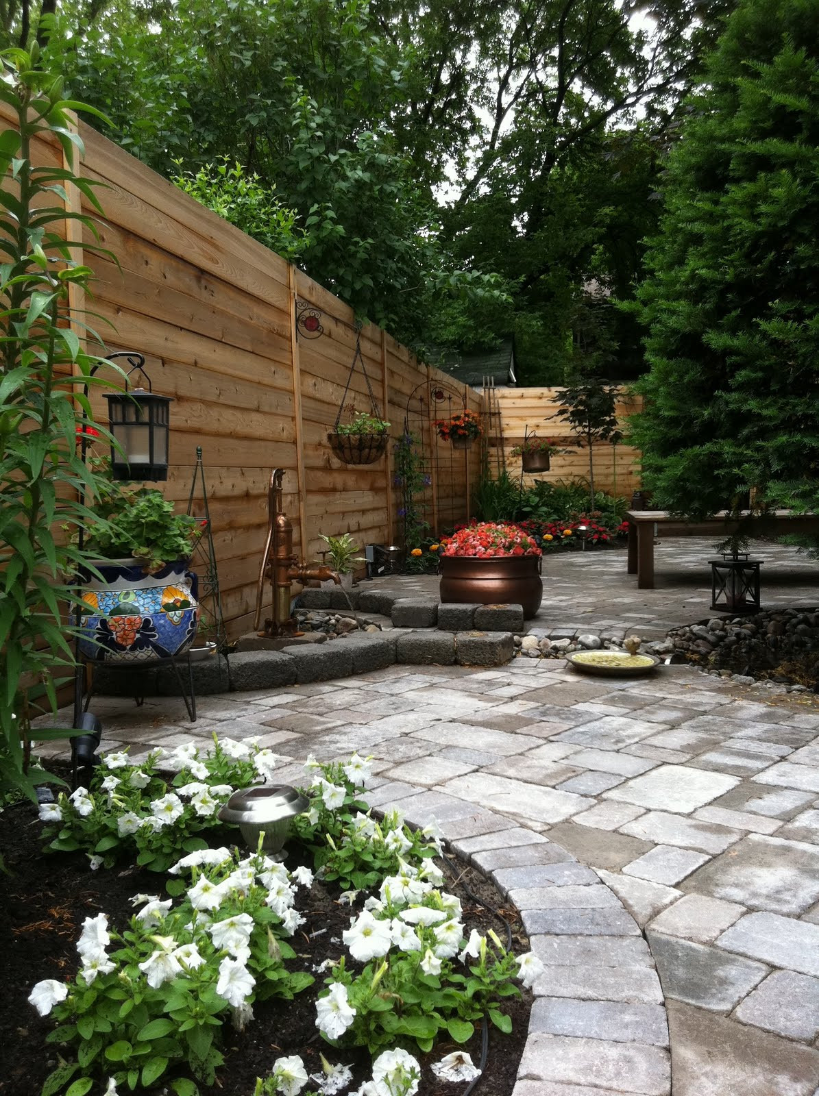 Landscaping A Small Backyard
 Create Your Beautiful Gardens with Small Backyard