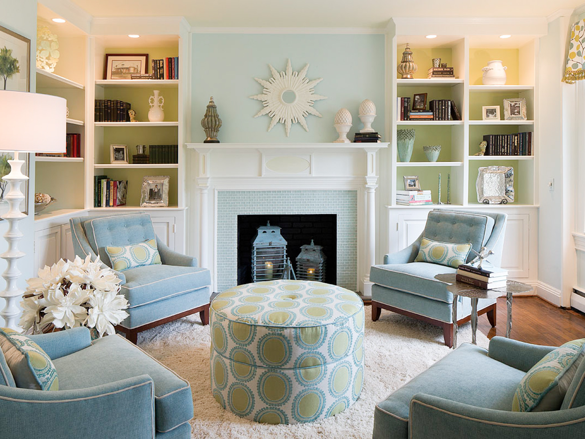 Light Blue Walls Living Room
 Light blue walls in living room a pleasant ambient in