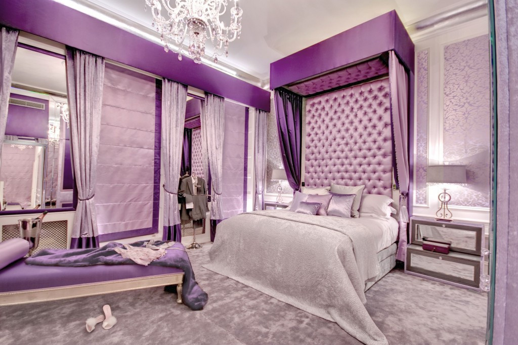 Light Purple Bedroom
 15 Luxurious Bedroom Designs with Purple Color