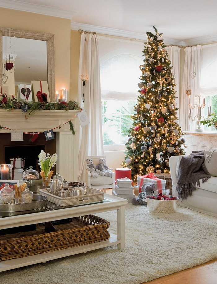 Living Room Decor For Christmas
 55 Dreamy Christmas Living Room Décor Ideas