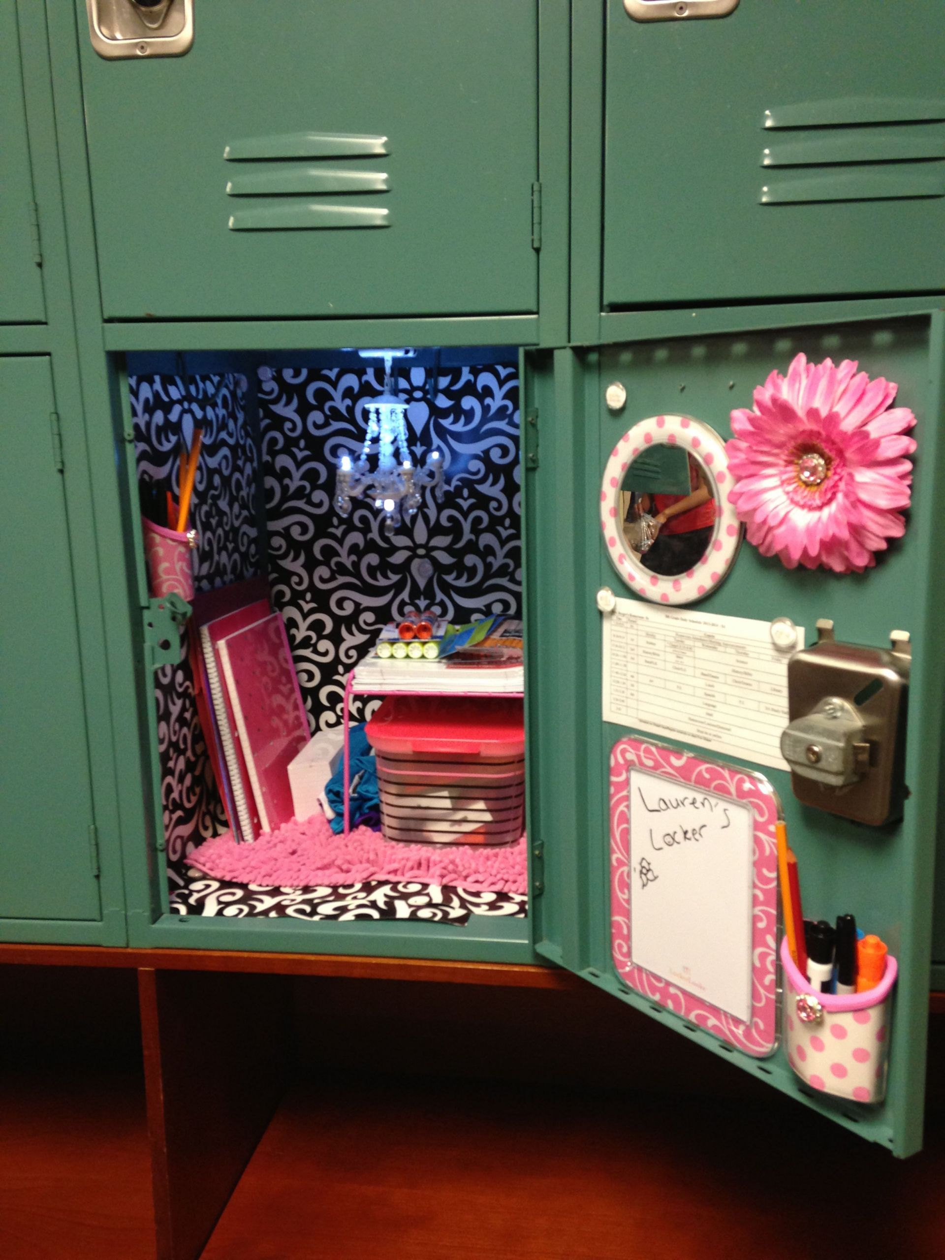 Locker Decor DIY
 Finally a locker this year so please ment fun