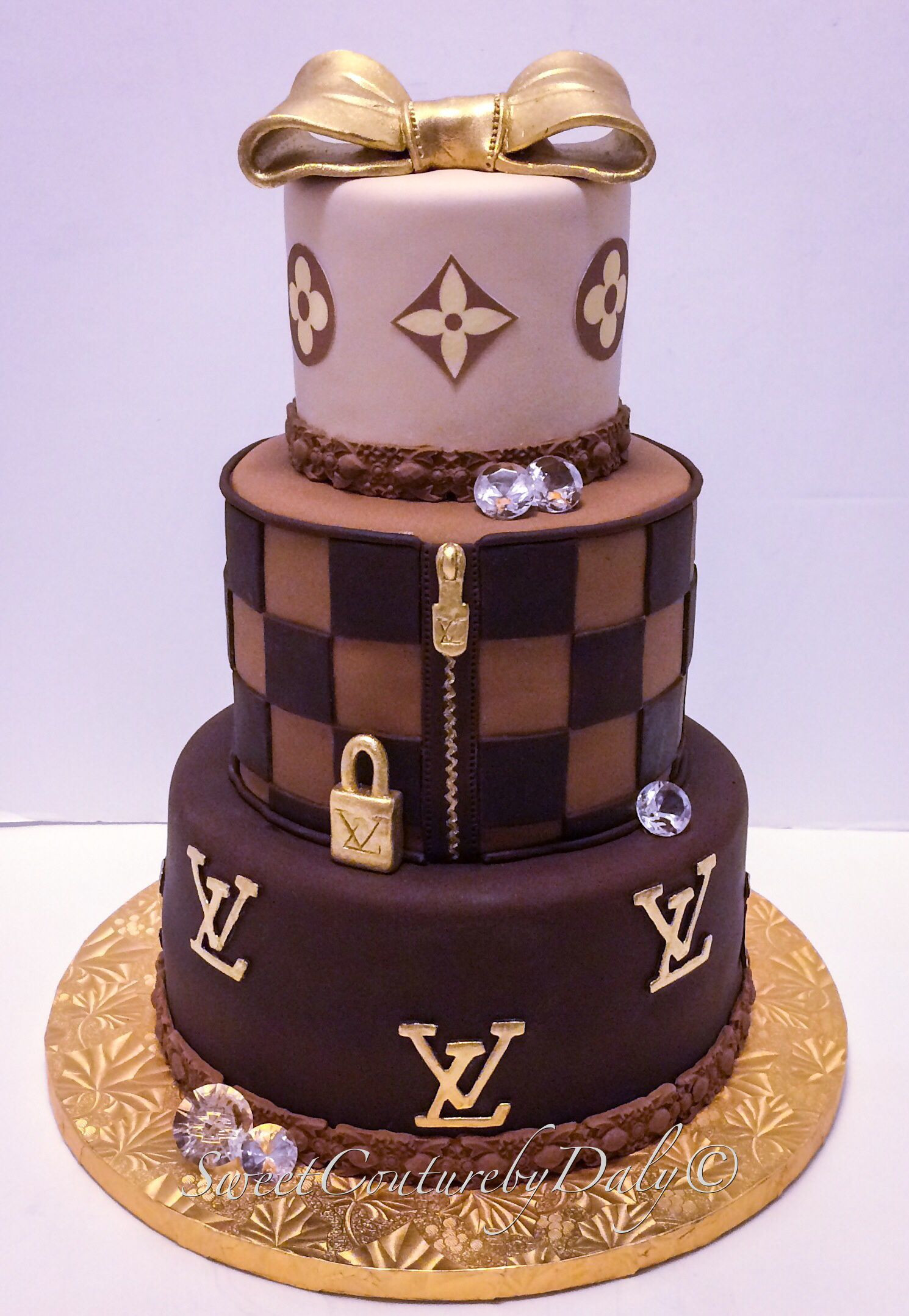 Louis Vuitton Birthday Cake
 Louis Vuitton Cake