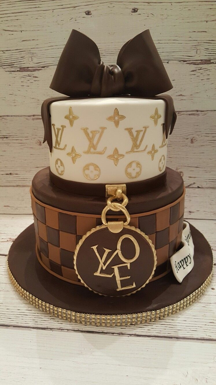 Louis Vuitton Birthday Cake
 Louis Vuitton themed cake