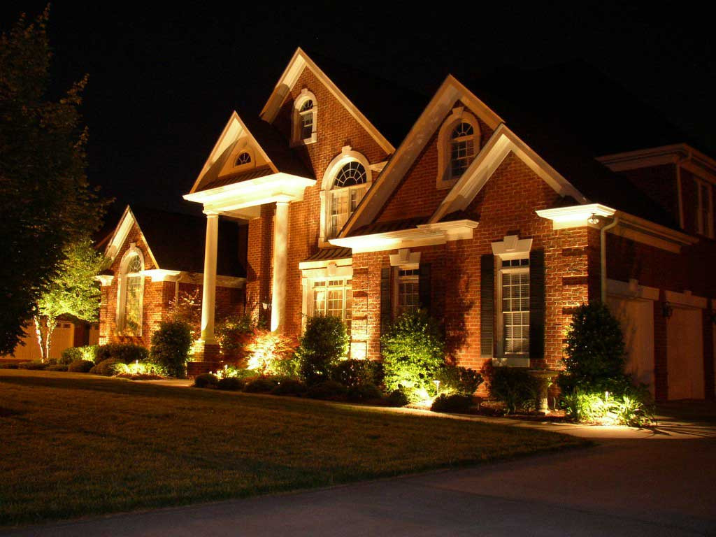 Lowes Landscape Lighting
 The Ultimate Guide To Low Voltage Landscape Lighting