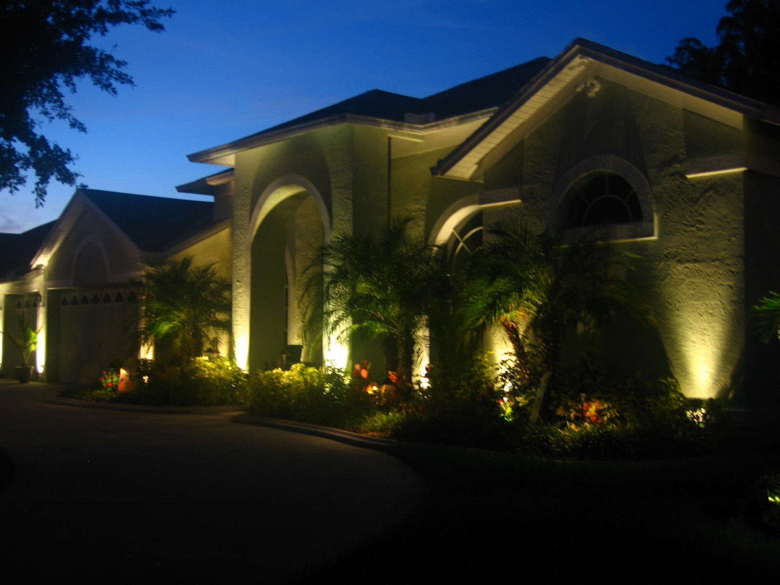 Lowes Landscape Lighting
 Lighting Stunning Outdoor Lighting Feature By Using Solar