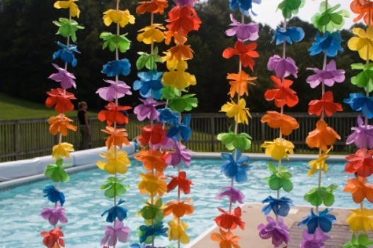 Luau Pool Party Ideas
 Throwing a Luau Party