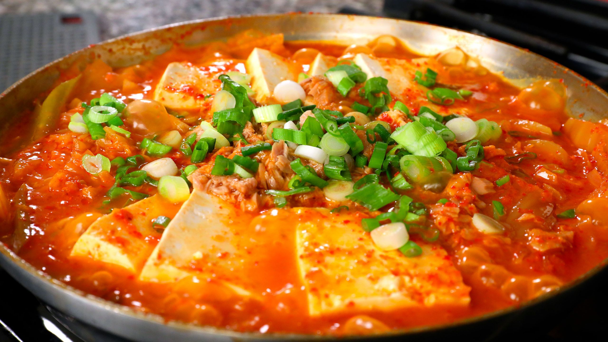 Maangchi Kimchi Stew
 Kimchi stew with tuna Chamchi kimchi jjigae 참치김치찌개