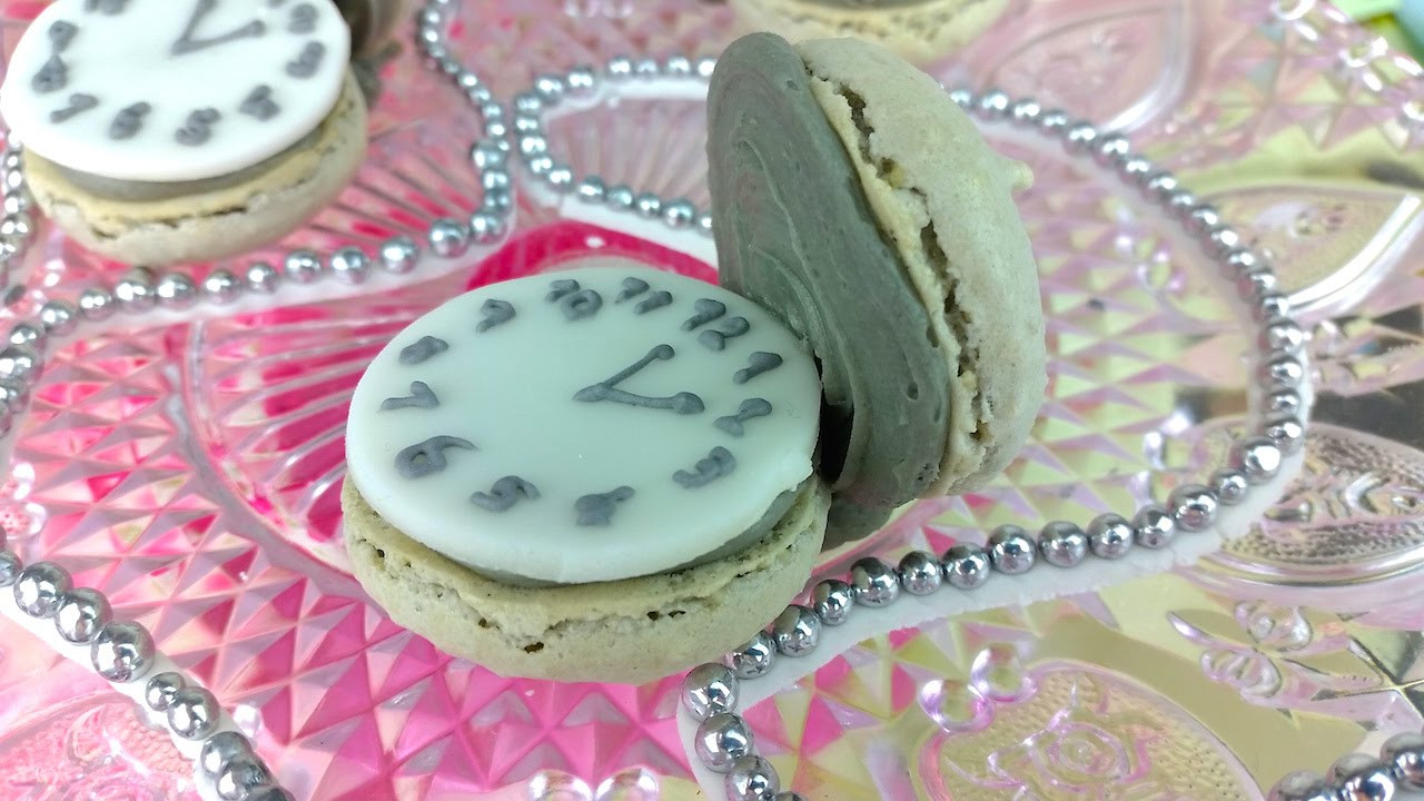 Mad Hatter Themed Tea Party Food Ideas
 How to Make an Alice in Wonderland Themed Tea Party