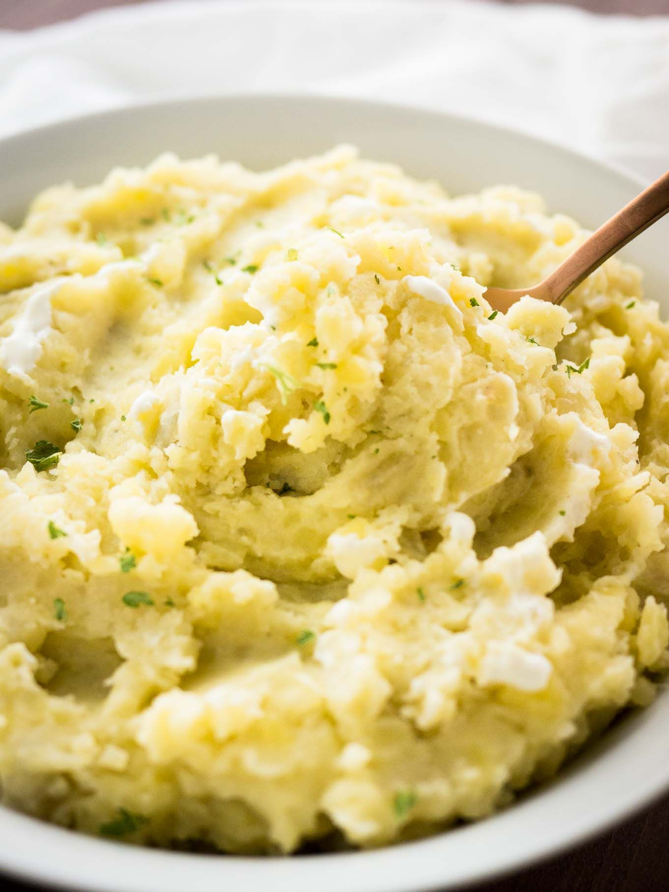 Make Ahead Crock Pot Mashed Potatoes Recipe
 This Creamy Crock Pot Mashed Potatoes Recipe is SO easy