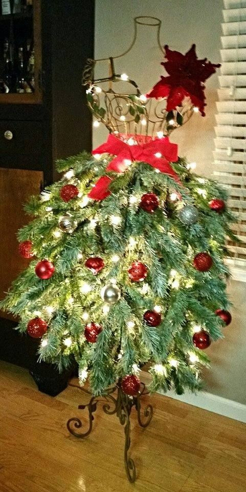 Mannequin Christmas Tree DIY
 281 best images about Dress Form Christmas Trees on
