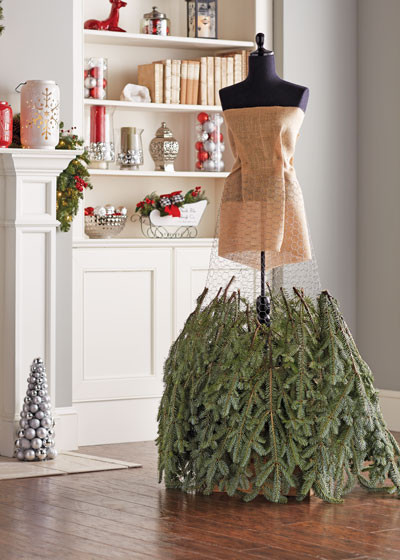 Mannequin Christmas Tree DIY
 How to Make a Christmas Tree Dress