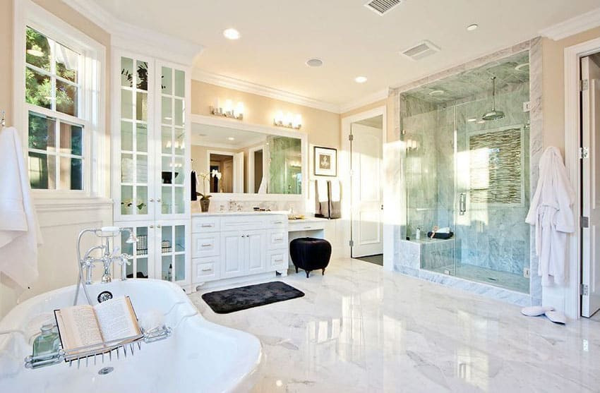 Mansion Master Bathroom
 Luxurious Mansion Bathrooms Designing Idea