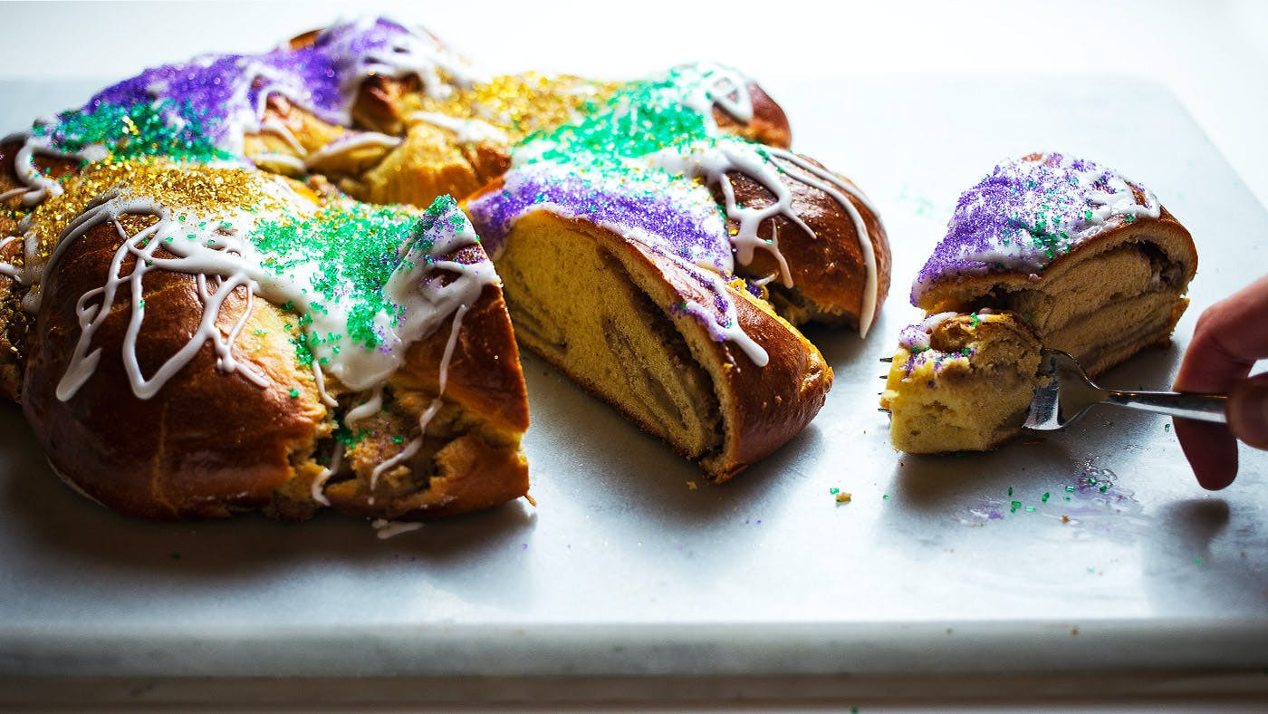 Mardis Gras Cake Recipe
 How to Make a King Cake for Mardi Gras