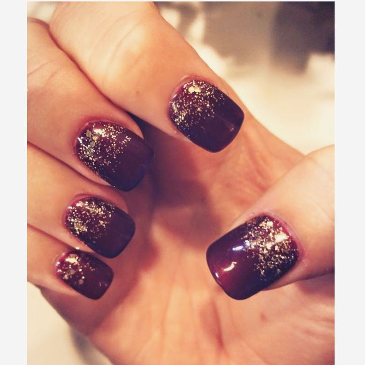 Maroon Glitter Nails
 Ombre gold and wine maroon nails Perfect for the