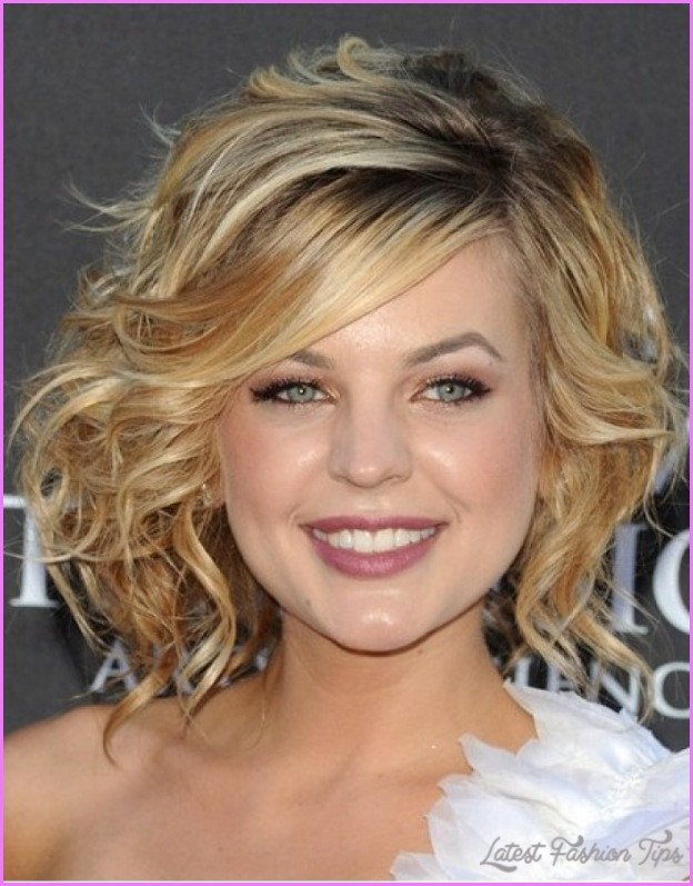 Medium Length Hairstyle Round Face
 Best medium length haircuts for round faces