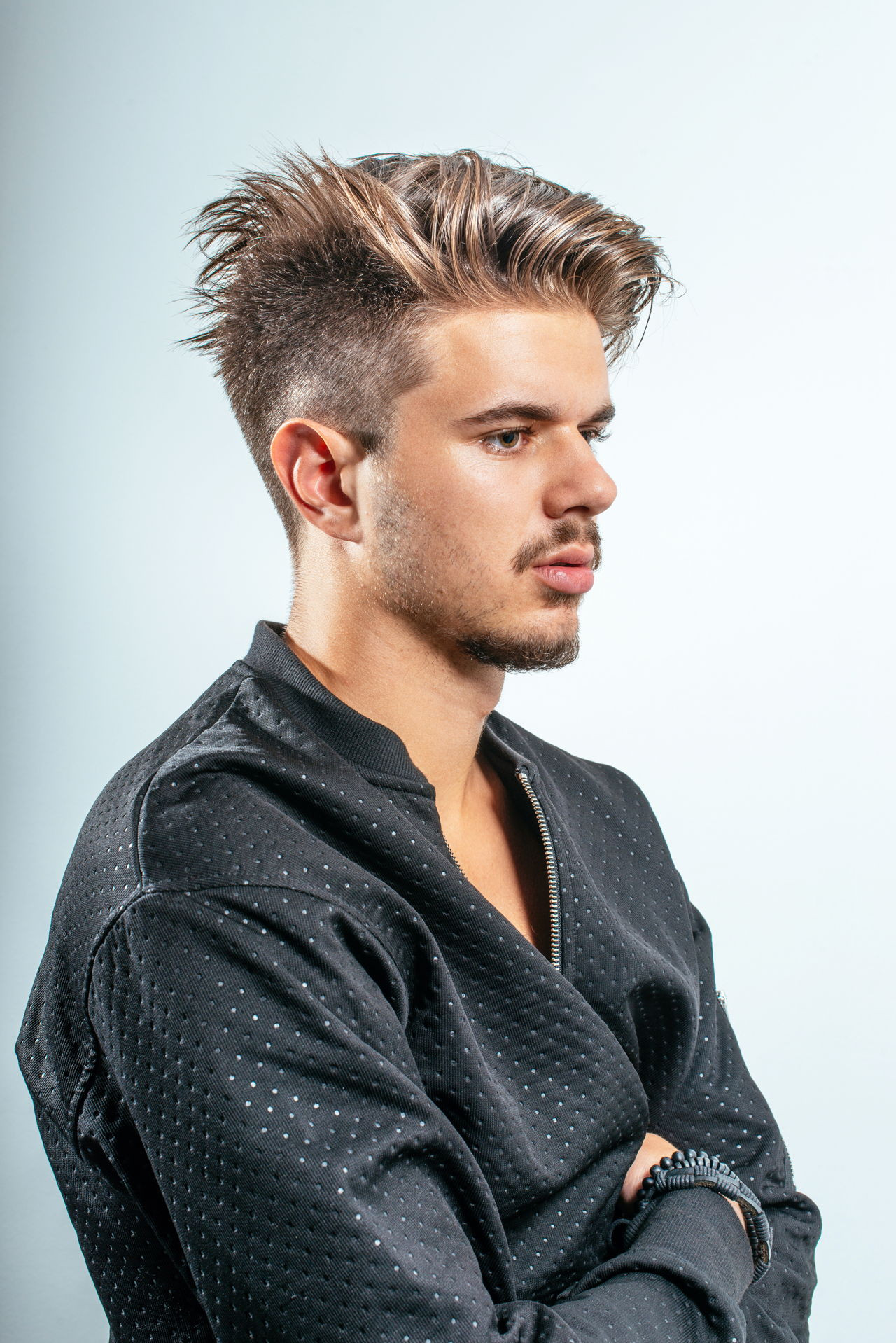 Mens Haircuts Videos
 9 Facial Hair Styles for Young Men That are Absolutely