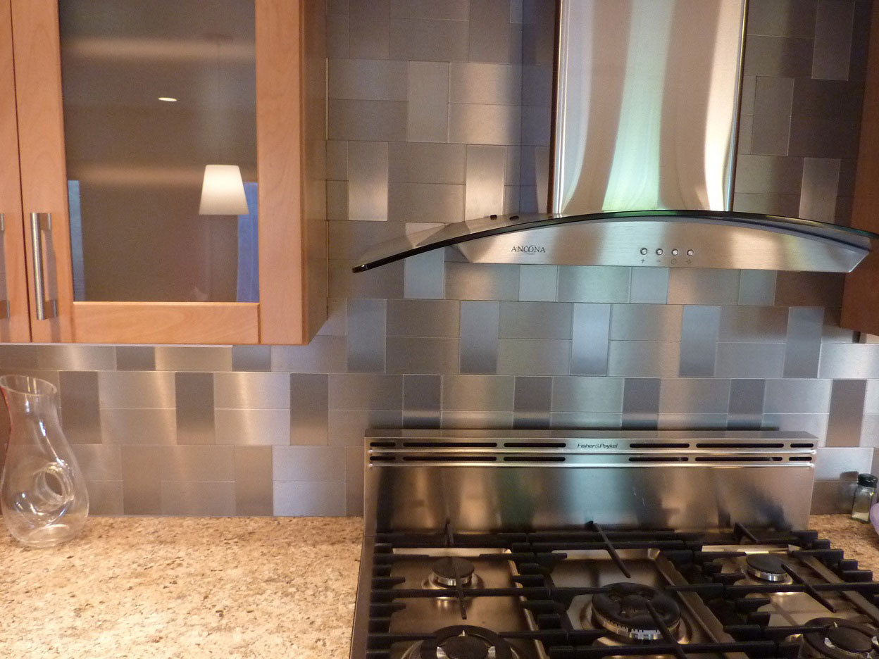 Metal Backsplash Kitchen
 Modern Ikea Stainless Steel Backsplash – HomesFeed