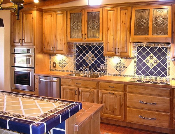 Mexican Tile Kitchen
 Mexican tiles in the interior – richness of colors and