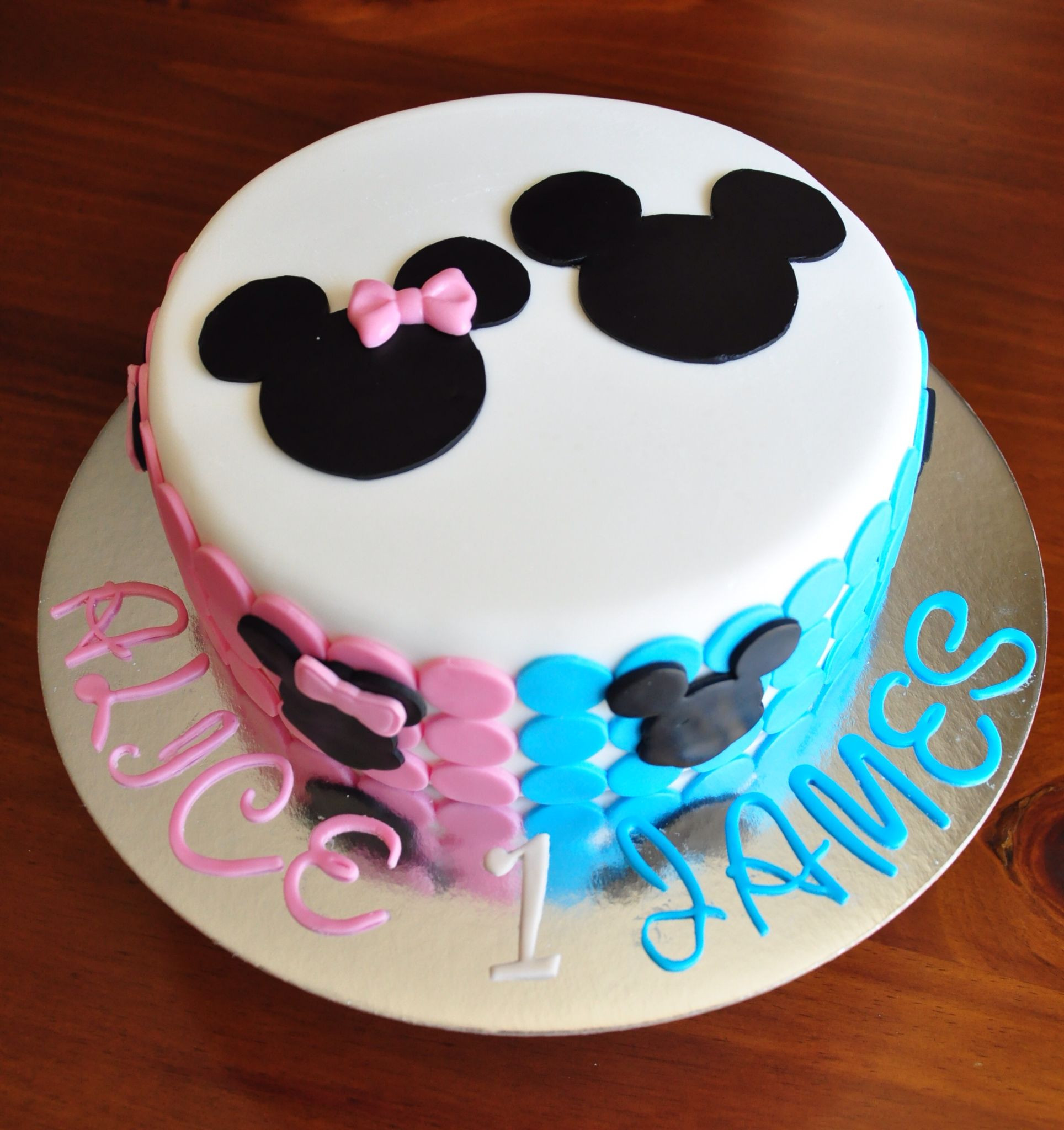 Mickey And Minnie Birthday Cakes
 Minnie Mickey Mouse Cake for twins birthday