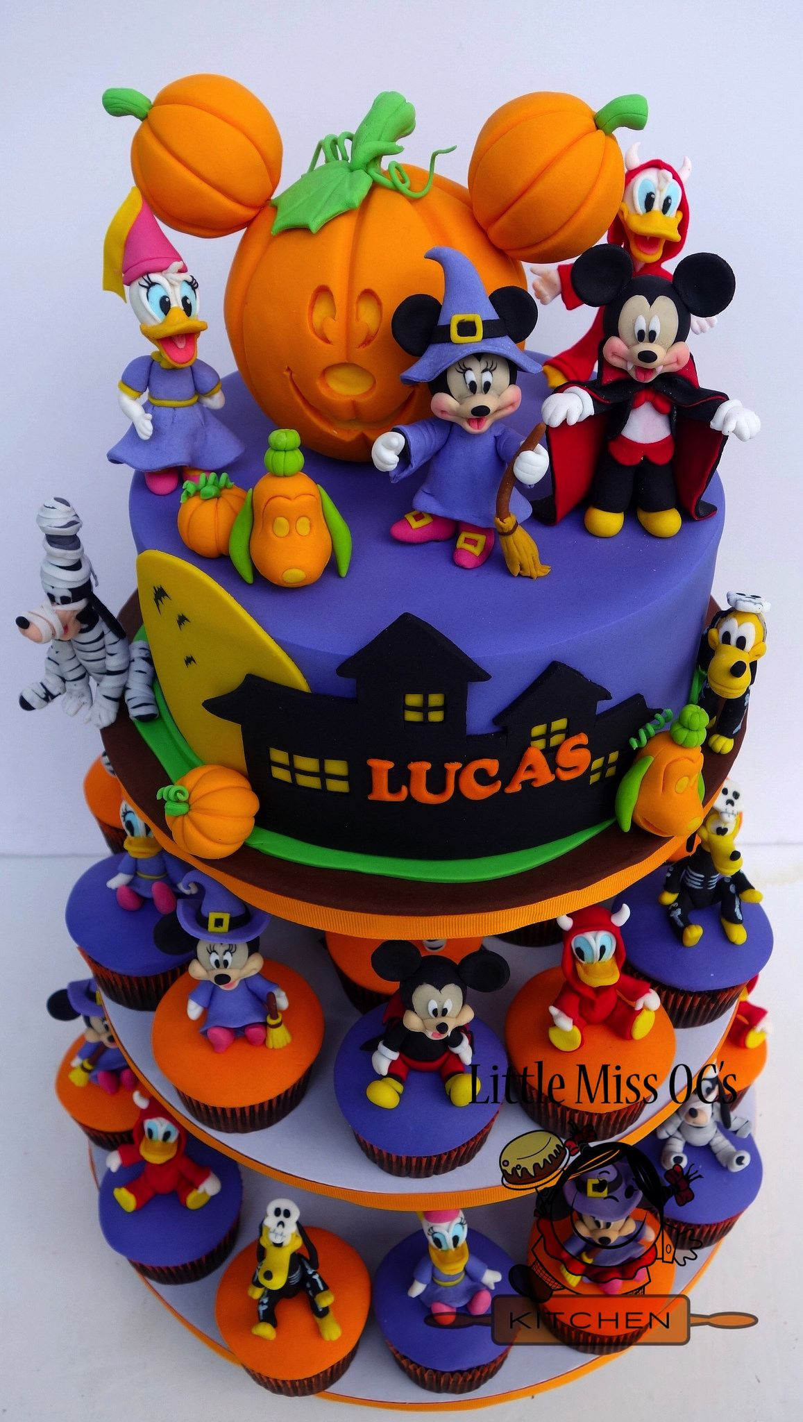 Mickey Mouse Halloween Party Ideas
 mickey halloween cupcake tower