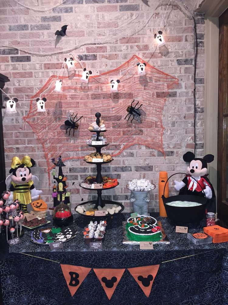 Mickey Mouse Halloween Party Ideas
 Mickey mouse halloween Birthday Party Ideas