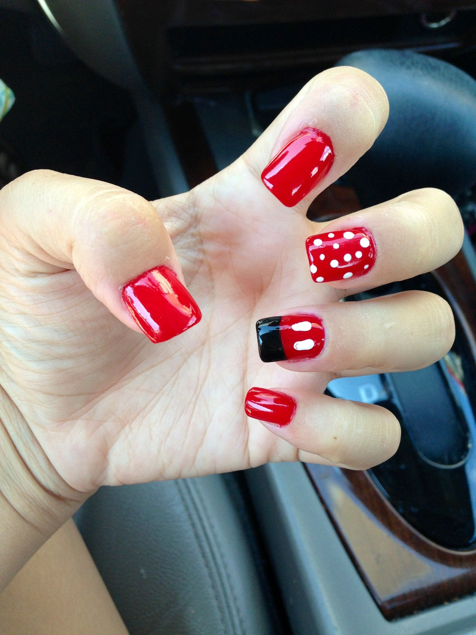 Mickey Mouse Toe Nail Art
 Mickey Mouse nails disney world nails in 2020