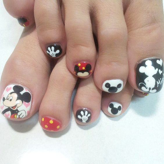 Mickey Mouse Toe Nail Art
 Mickey mouse nail art Toe nails and Nail nail on Pinterest