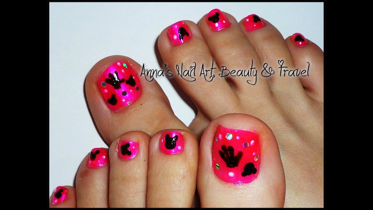 Mickey Mouse Toe Nail Art
 Disney Mickey Mouse Inspired Toe Nail Tutorial