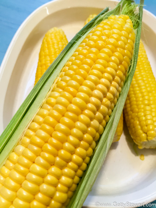 Microwave Corn In Husk
 How to Microwave Corn on the Cob GettyStewart
