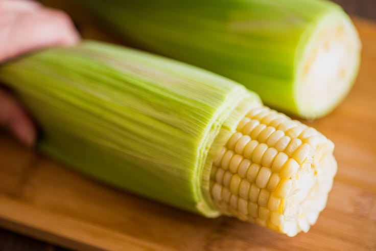 Microwave Corn In Husk
 Microwave Corn on the Cob Baking Mischief