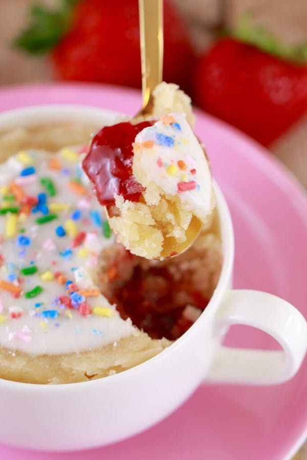 Microwave Desserts In A Cup
 16 Mug Desserts You Can Make in the Microwave