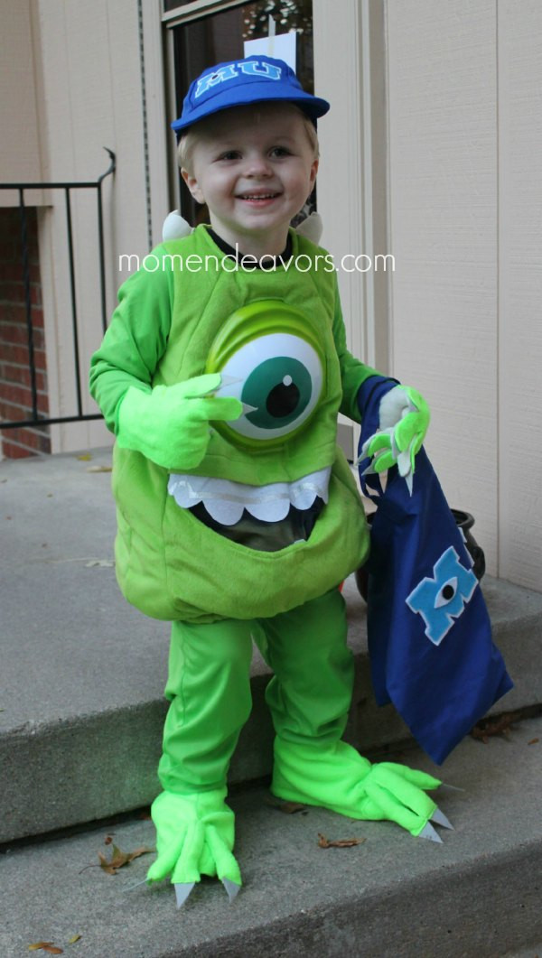 Mike Wazowski Costume DIY
 DIY Monsters University Family Costumes