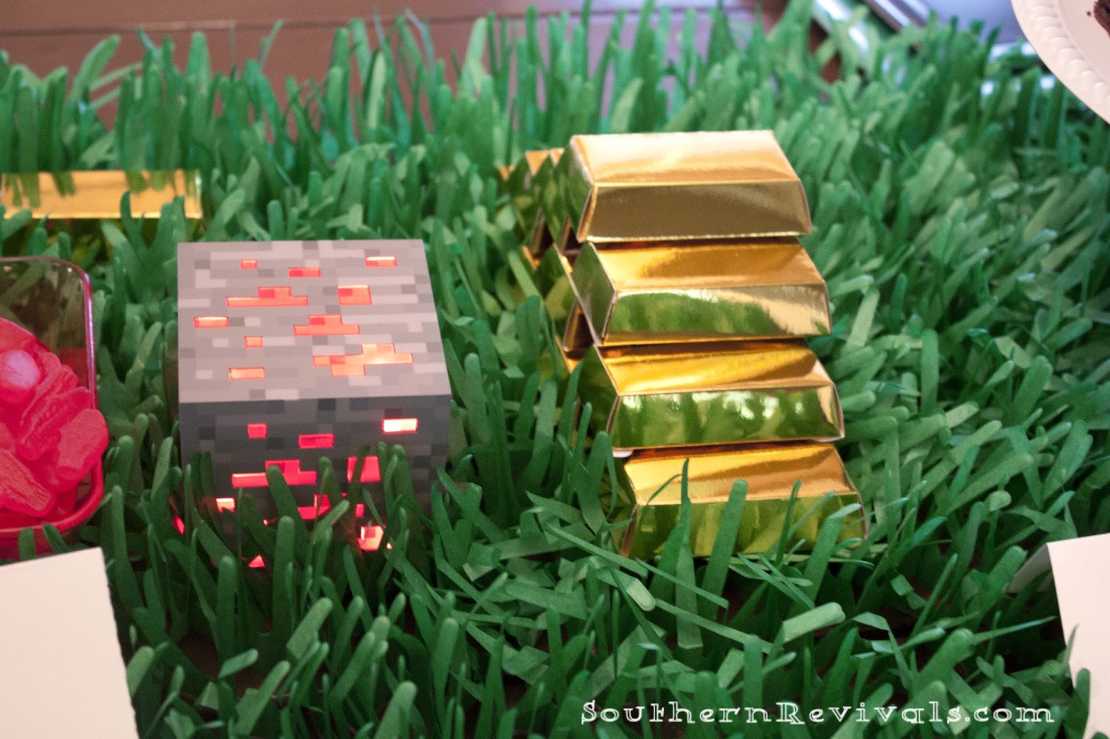 Minecraft Party Decorations DIY
 DIY Minecraft Birthday Party craft ideas party favors
