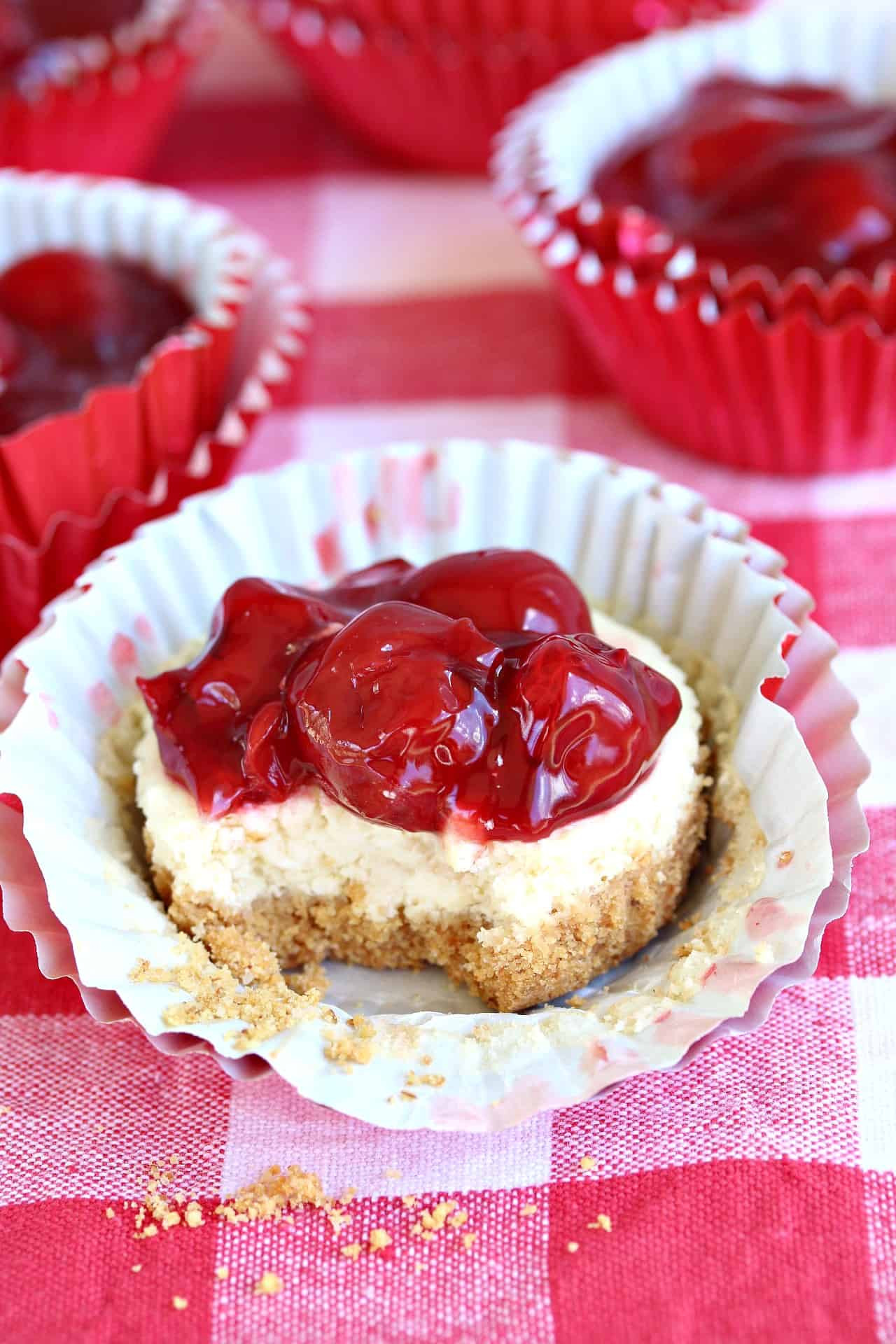 Mini Cheese Cake Cupcakes
 Cherry Cheesecake Cupcakes The Cozy Cook