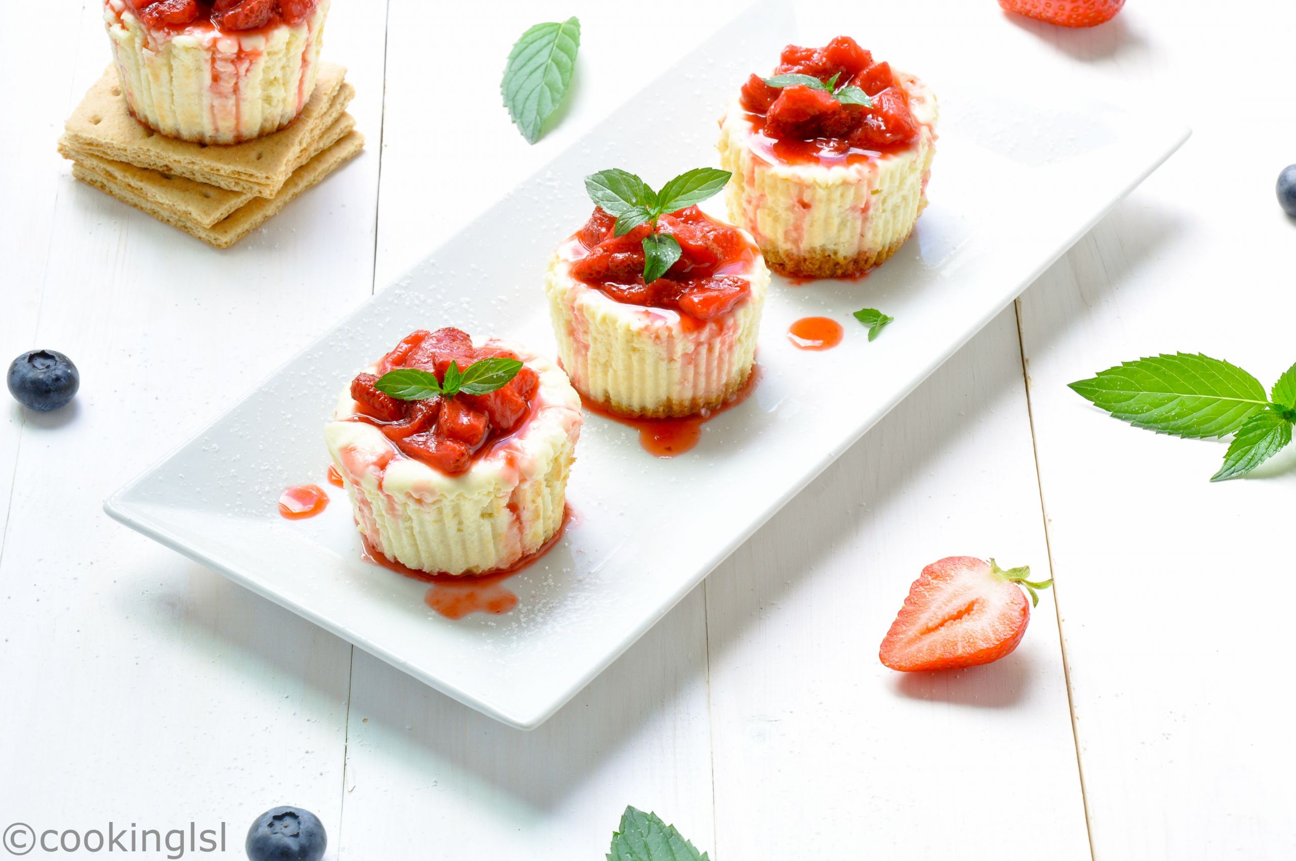 Mini Cheese Cake Cupcakes
 Mini Cheesecake Cupcakes