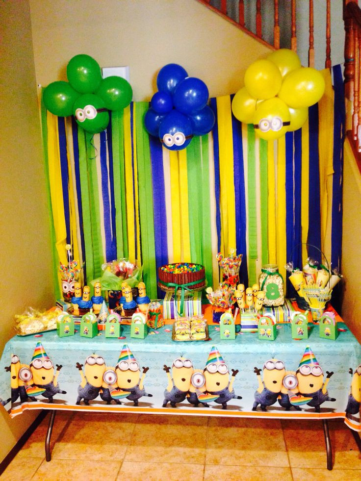 Minion Birthday Party Decoration Ideas
 Minion Theme Birthday Party Minion Twinkies Kitkat Cake