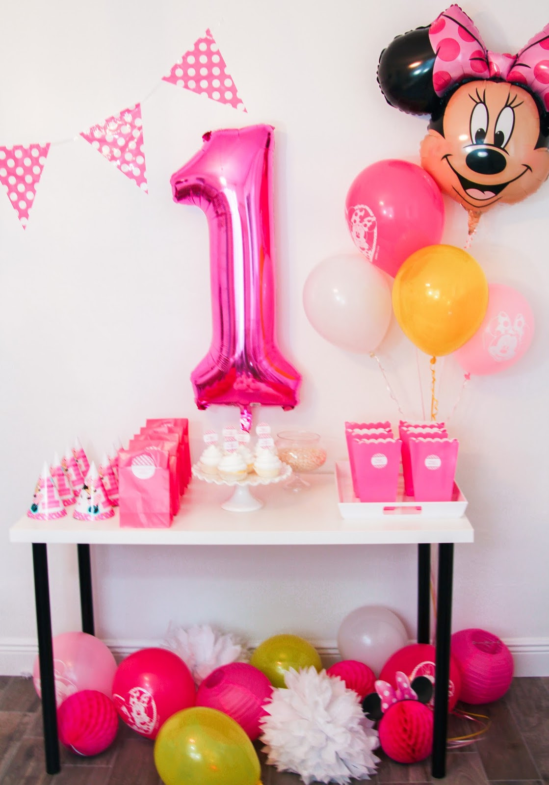 Minnie Birthday Decorations
 Minnie Mouse First Birthday Party